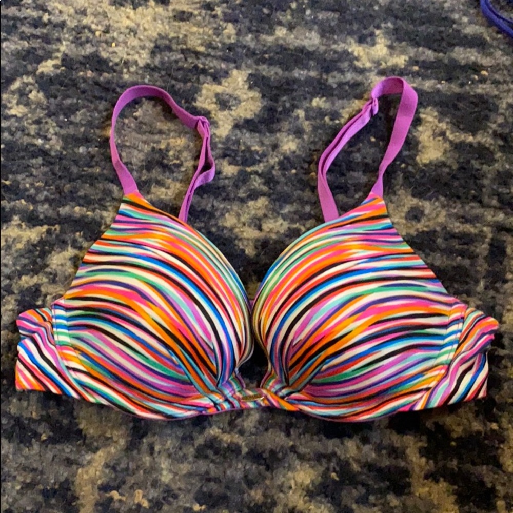 Victoria’s Secret plunge push-up bra